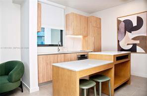 Foto del edificio - Northeast 6th Street, Miami, FL 33132 - 1 BR 1 BA condo