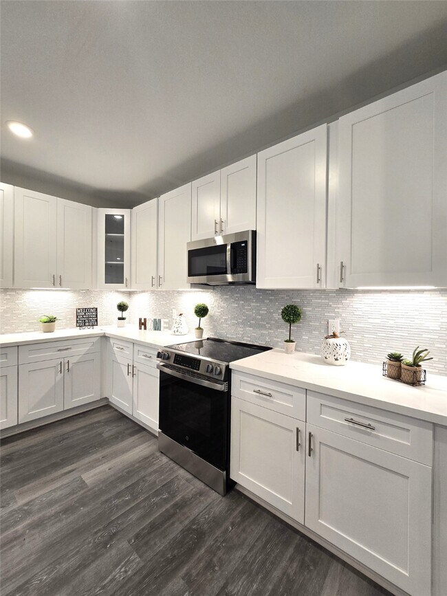 Building Photo - 12969 Centaurus Ct