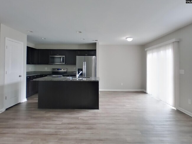 Foto del edificio - 501 Eastfair Dr