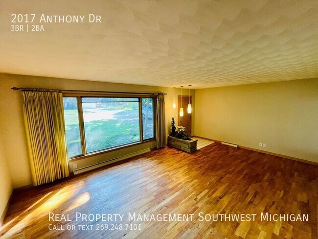Foto del edificio - 3 bed 2 bath Ranch in Lakeshore School Dis...