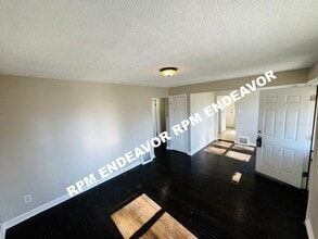 Building Photo - 5615 Beldon Dr