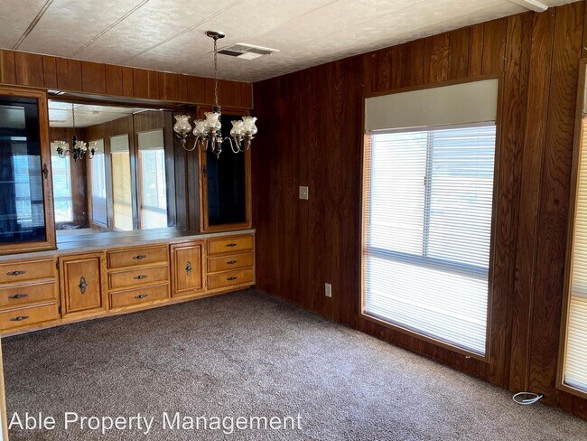 Building Photo - 449 Nellie Dent Dr