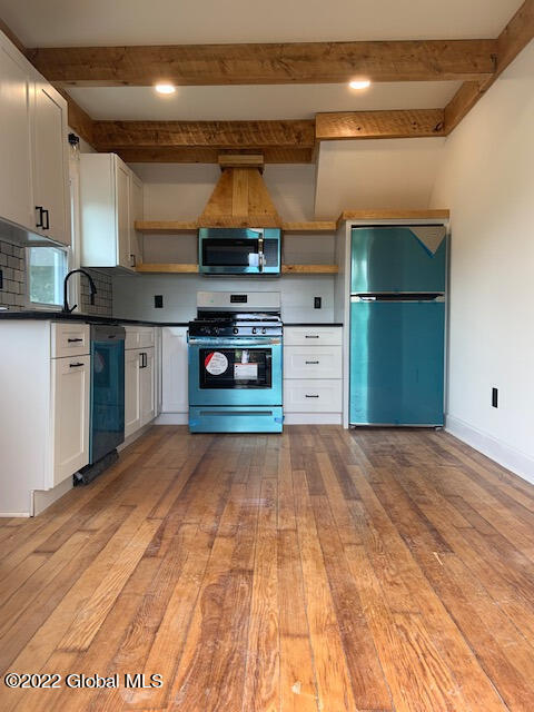 Foto principal - 94 Bridge Ave