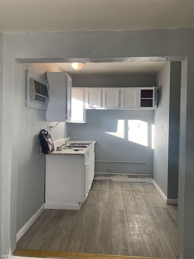 1 br, 1 bath House 15724 L St House Rental in Mojave, CA