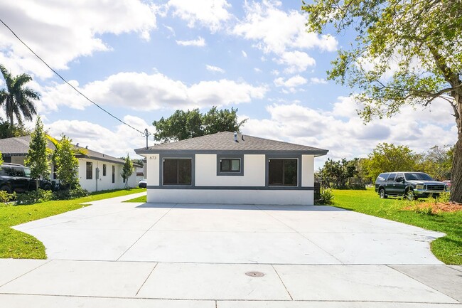Building Photo - 22300 SW 117th Ave