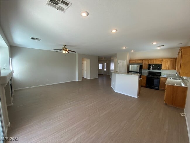Building Photo - 2754 Grande Valley Dr