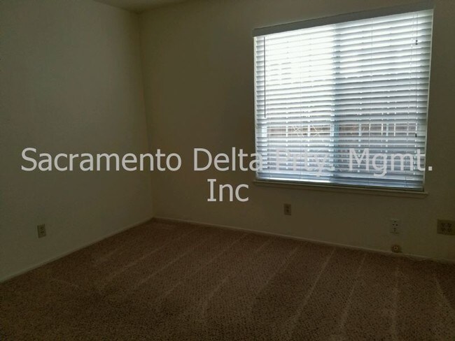 Building Photo - 9348 Premier Way