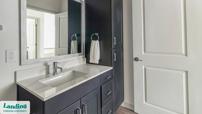 Foto del edificio - 91 Jensen Dr