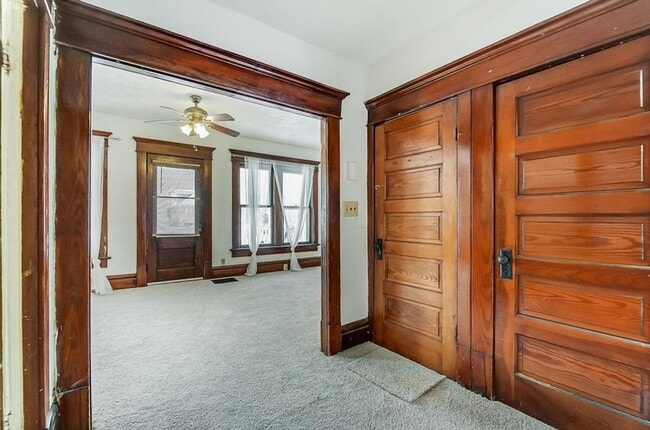 Building Photo - 888-890 Studer Ave [OWNER OWES MONEY - DO ...