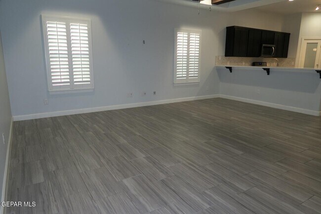 Building Photo - 13153 Cozy Cove Ave