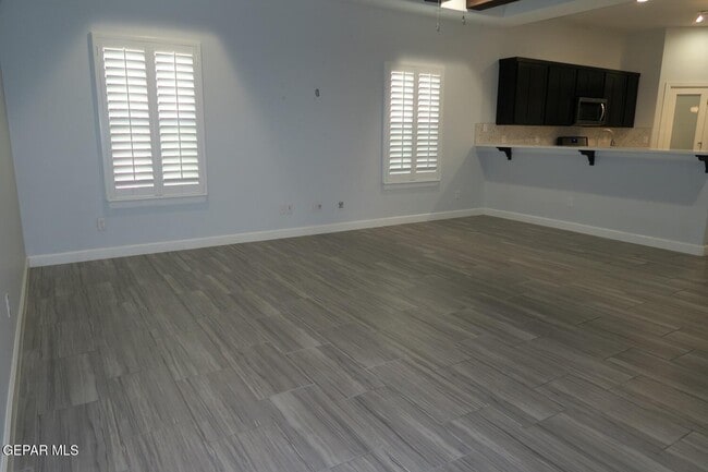 Foto del edificio - 13153 Cozy Cove Ave