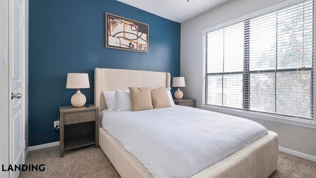 Foto del edificio - 2500 Woodland Park Dr