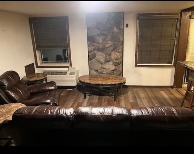 Building Photo - 1637 Otlahurst Dr