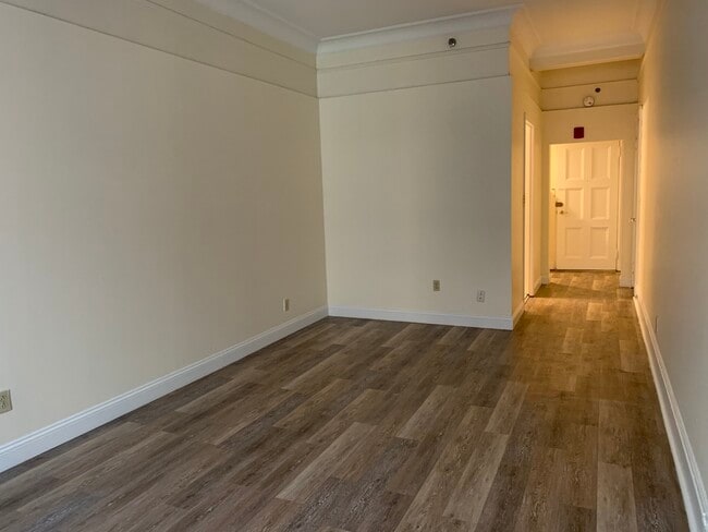 Building Photo - 62 Boylston St