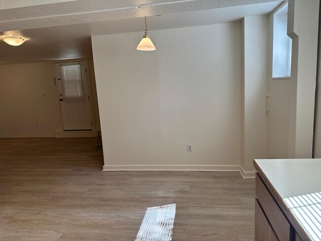 Dining Area - 3006 14th Ave W