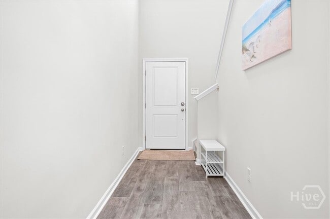 Building Photo - 142 Bottlebrush Dr