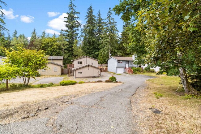 Foto del edificio - Modern 4-Bedroom Retreat Near Lake Whatcom...
