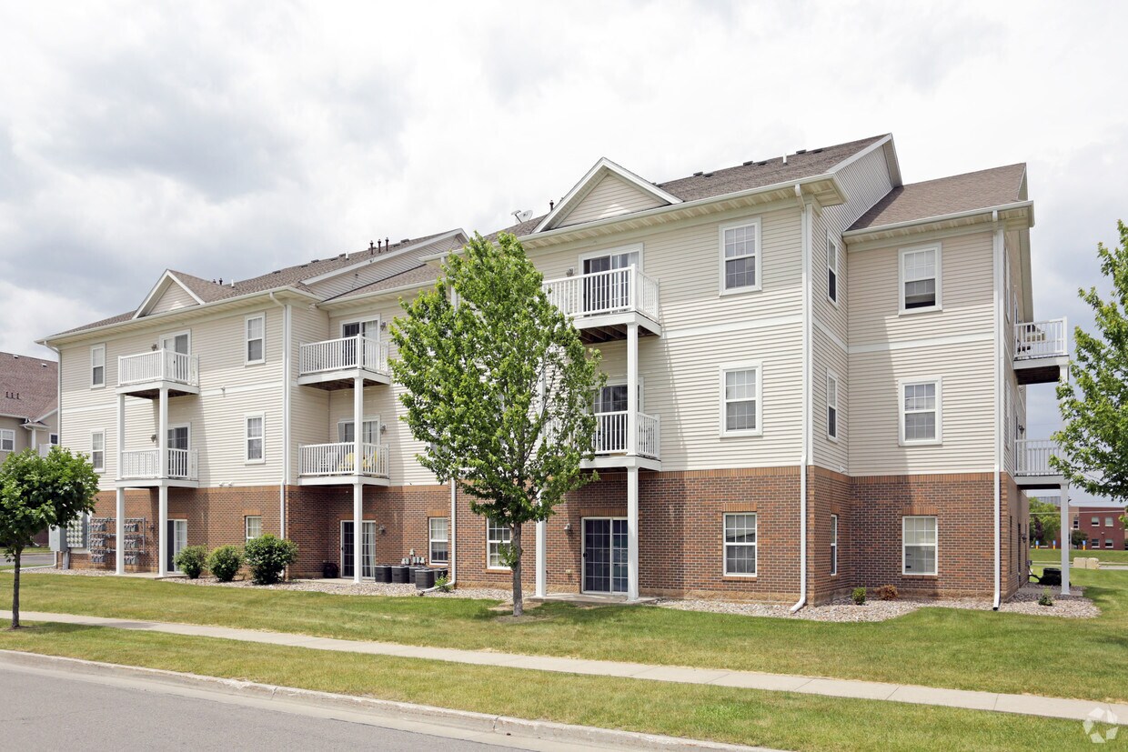 Primary Photo - Fountain View Apartments