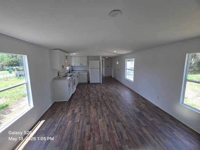 Foto del edificio - 3444 Kittles St