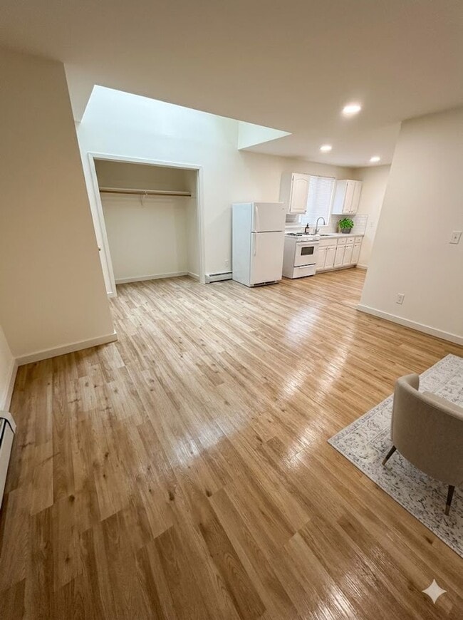 Building Photo - 1022 US-4