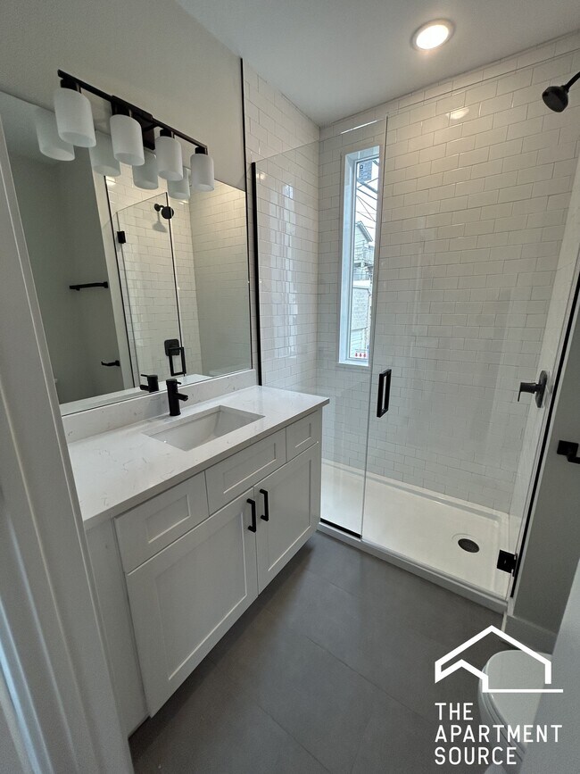 Foto del edificio - 858 N Paulina St