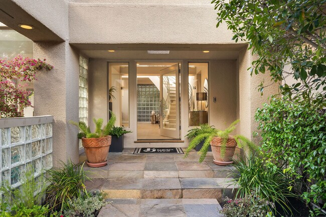 Foto del edificio - 4257 Golden Oak Ct