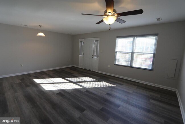 Foto del edificio - 14317 Chapel Cove Ct