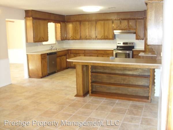 Building Photo - 3 br, 2 bath House - 636 E 26 St