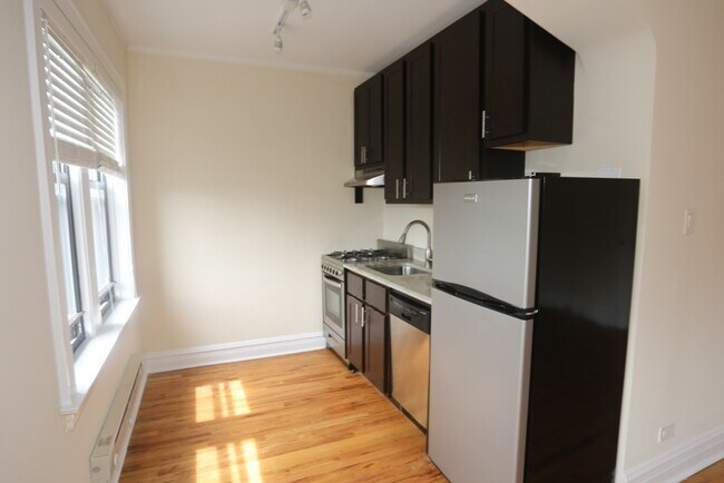 Foto del edificio - 4742 N Hermitage Ave
