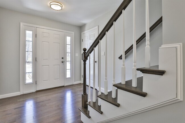 Foto del edificio - 181 Knollwood Way