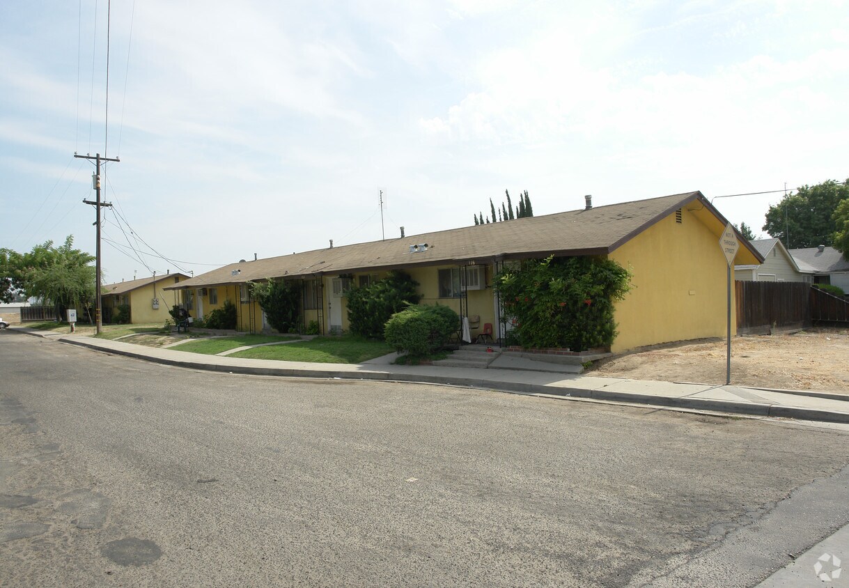 Foto principal - 116-174 N Sunset Ave