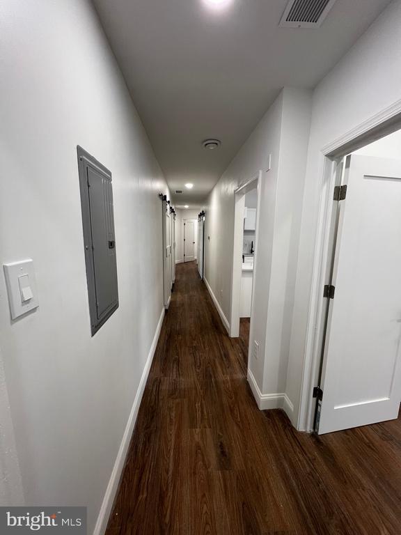 Foto del edificio - 2145 Elkins Ave