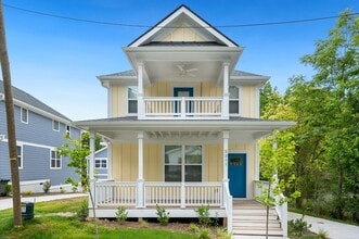 Building Photo - 2211 Fitzgerald Ave
