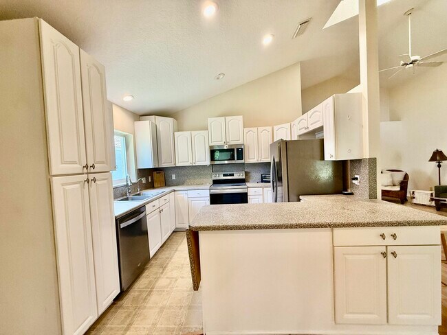 Foto del edificio - 6008 SE Walkers Cay Ct