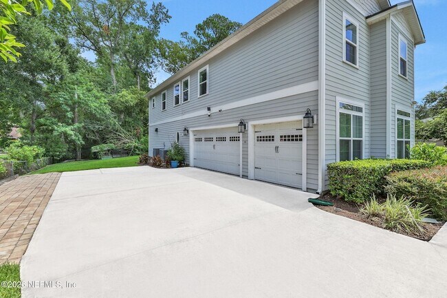 Foto del edificio - 9999 Scott Mill Rd