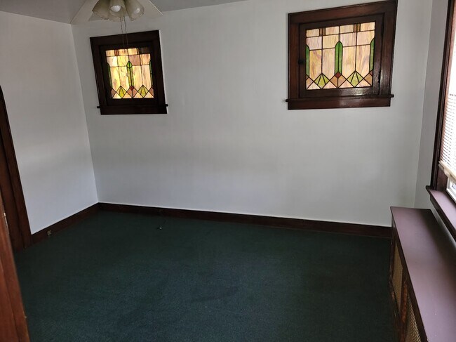 Foto del edificio - 1815 West St