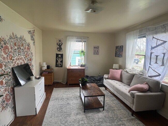 Foto del edificio - 226/228 Belmar Avenue