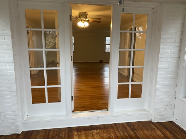Sunroom - 3470 Norwood Rd