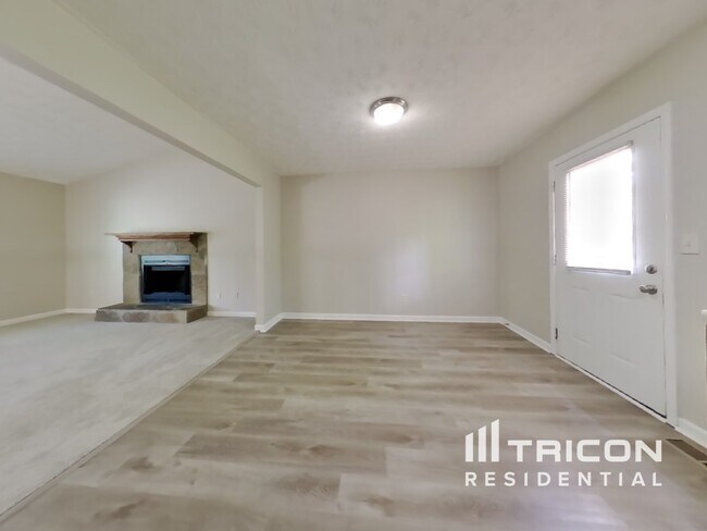 Foto del edificio - 2632 Winding Creek Dr