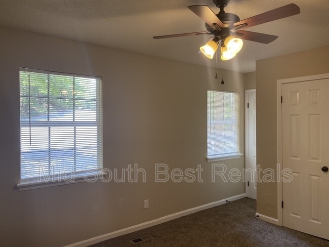 Building Photo - 2000 Scotty Ct