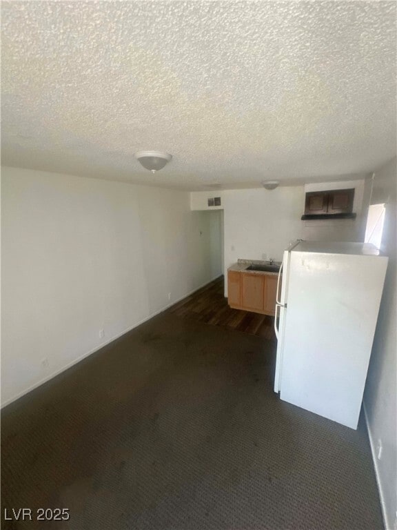 Building Photo - 622 W McWilliams Ave