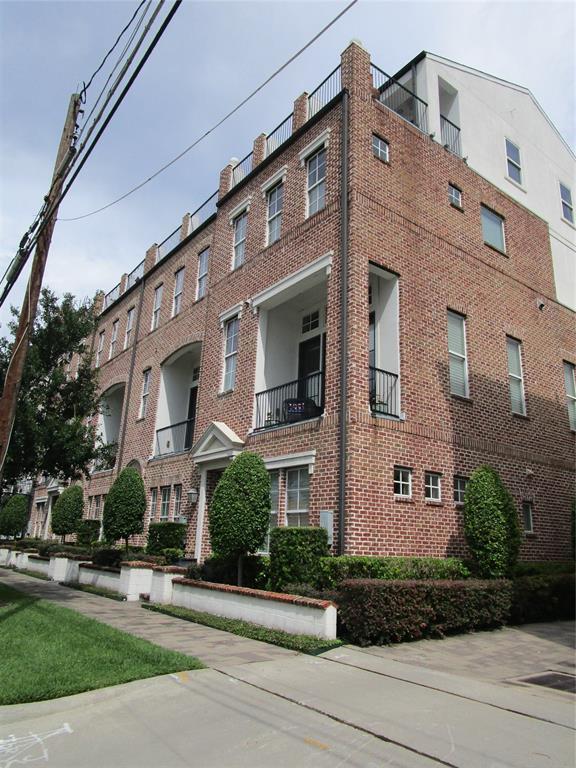Building Photo - 1027 St Charles St