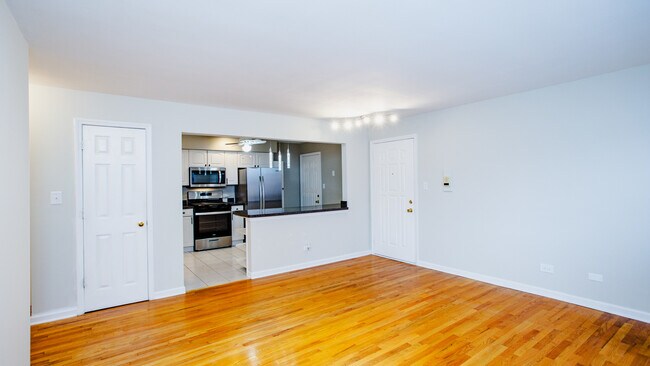 Foto del edificio - 10145 Hartford Ct
