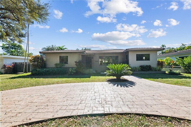 Foto del edificio - 1044 NE 97th St