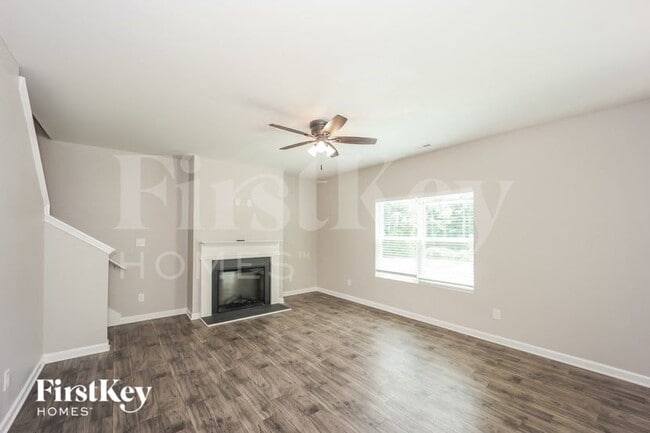 Foto del edificio - 59 Hill Top Circle