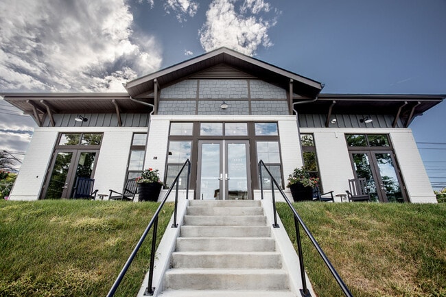 Oficina de arrendamiento - Bexley Donelson