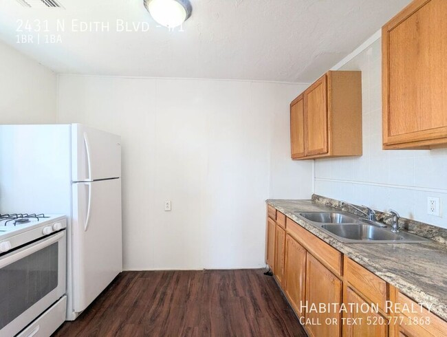 Building Photo - Adorable 1bed/1bath home + office/den, gat...