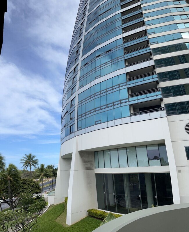 Foto del edificio - Furnished 2-bedroom with Amazing Ocean View