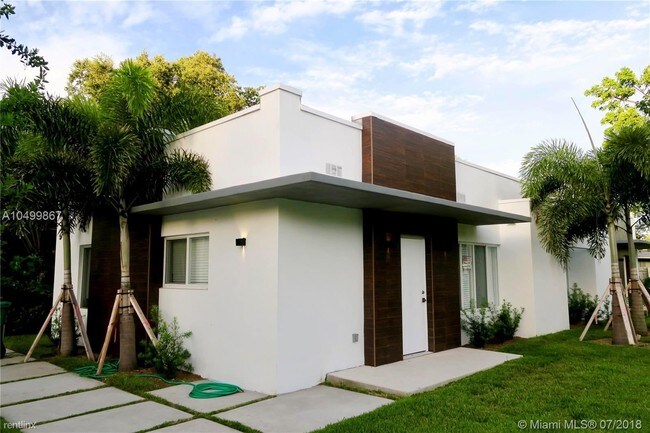 Foto del edificio - 3 br, 2 bath House - 9634 NW 2nd Ave