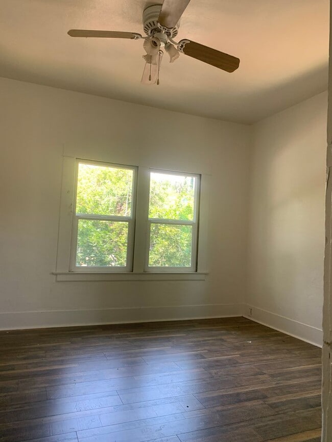 Foto del edificio - 1164 Magnolia Ave